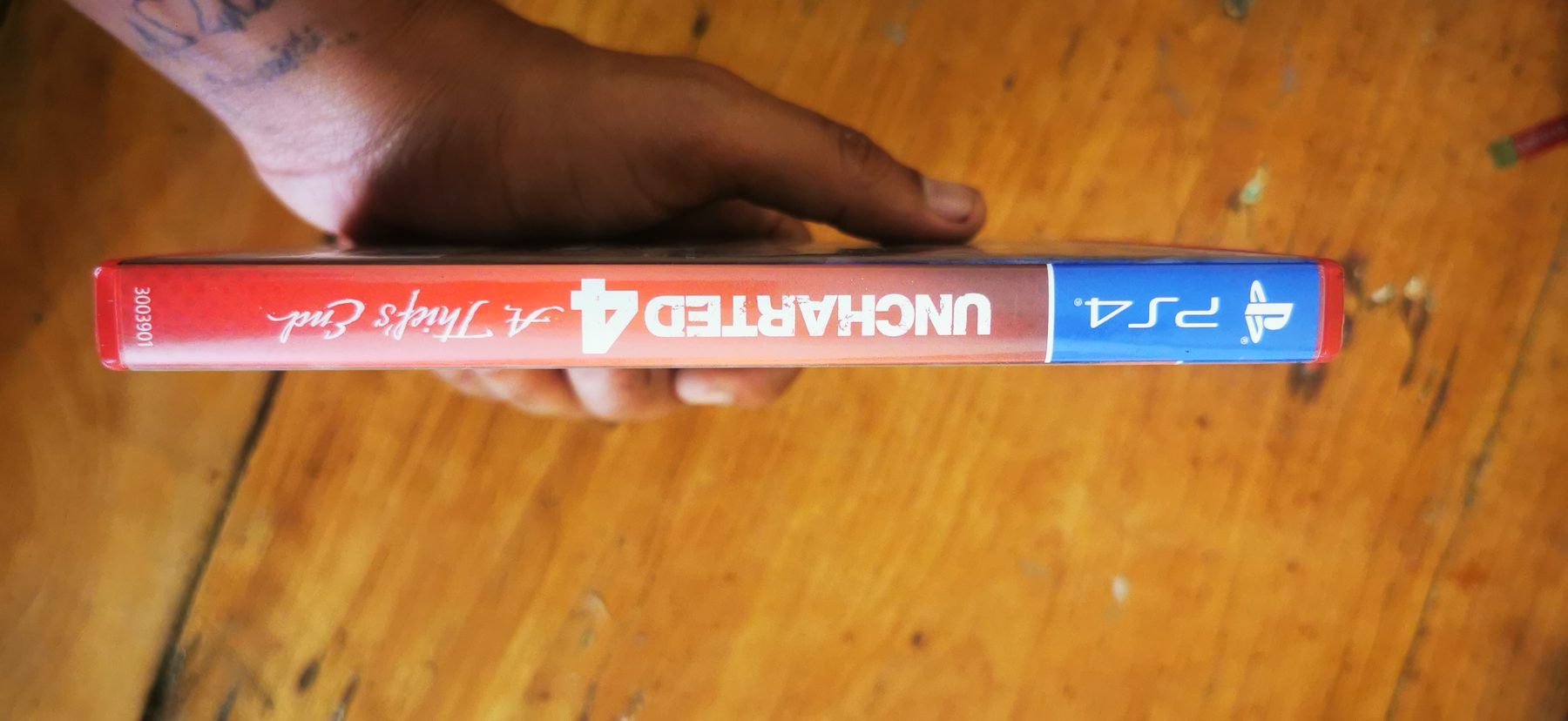 Uncharted 4: A Thief's End - PS4